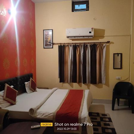 Gangotri Paying Guest House 瓦拉纳西 外观 照片